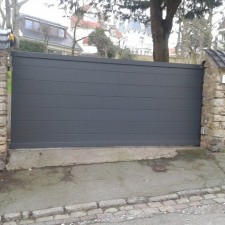 Portail aluminium coulissant